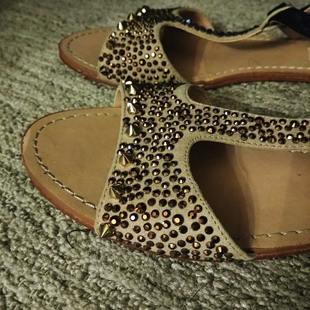 Sandals - Picture 2 of 4